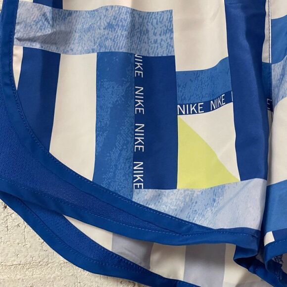 Nike Blue Green Athletic Short Built in Brief Dr--fit Small - Picture 2 of 11